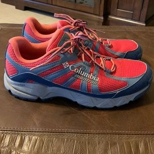 Columbia shoes